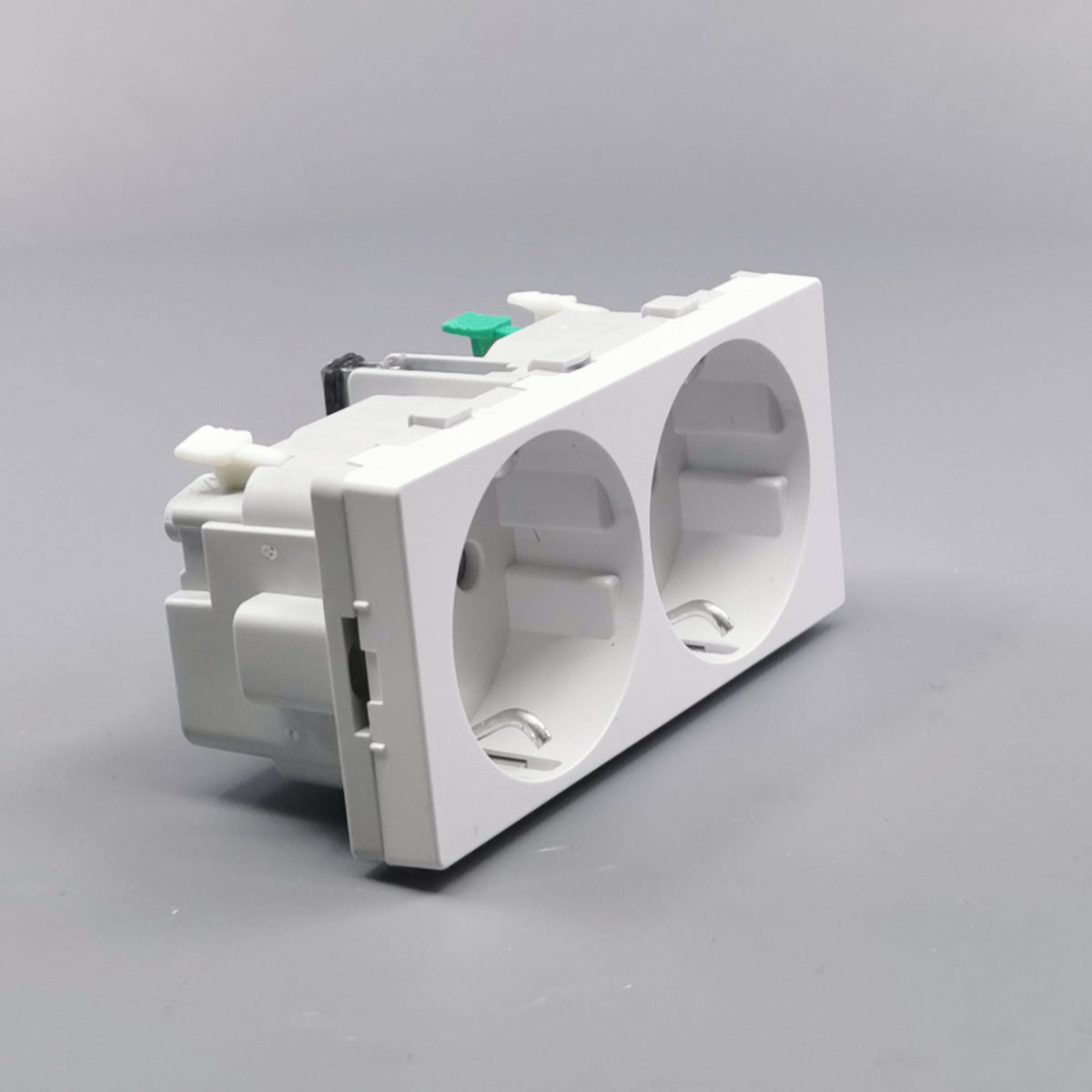 FUGA SIDE JORD DOBBELT STIKKONTAKT 2M HV (360° frame 21)