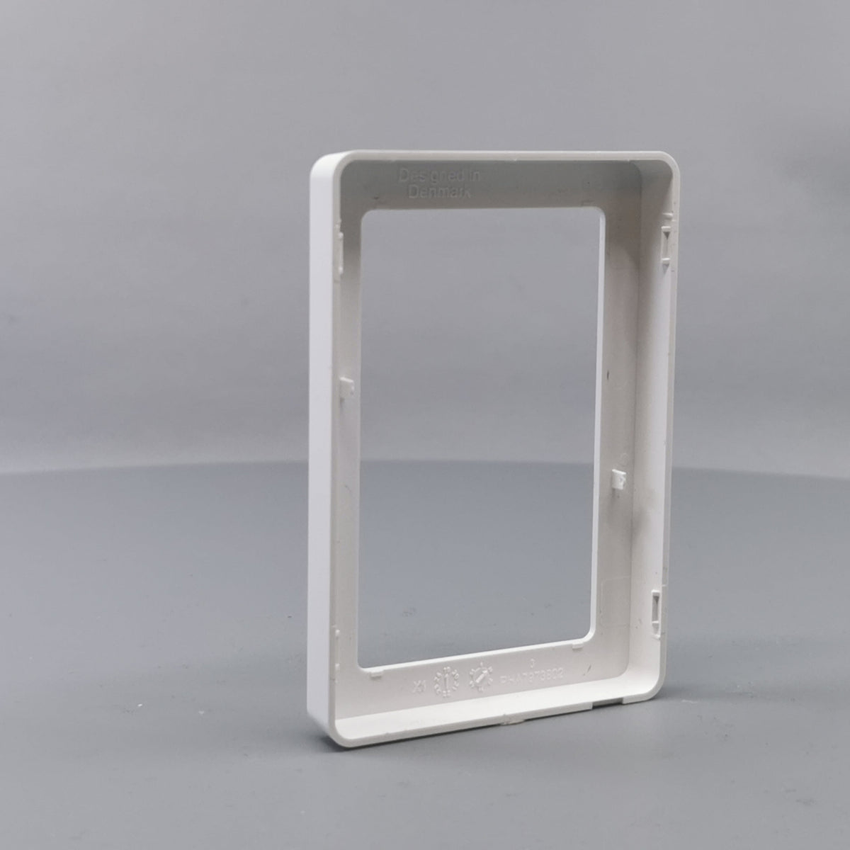 LK Fuga ramme BASE 63 2m - hvid (360° frame 11)