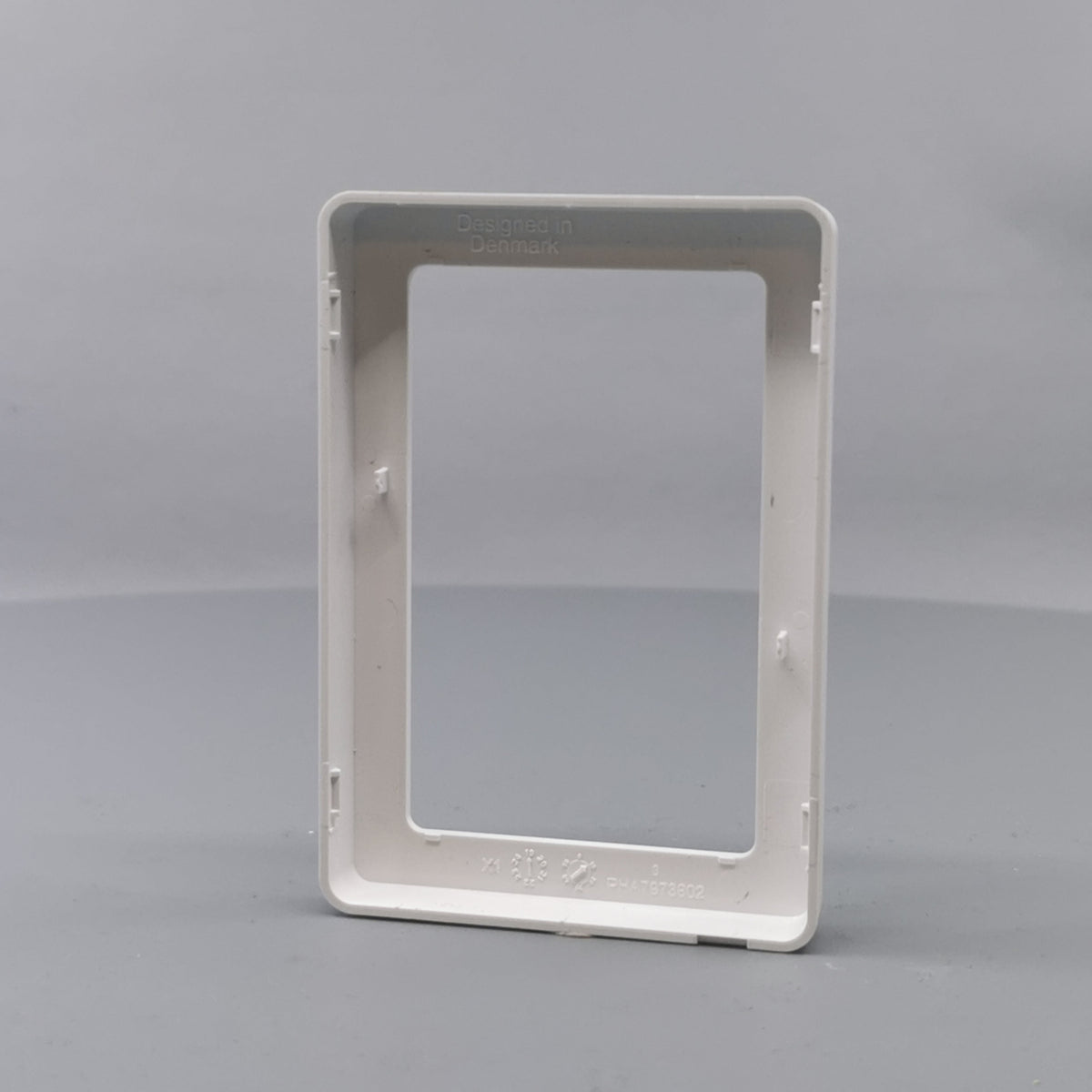 LK Fuga ramme BASE 63 2m - hvid (360° frame 14)