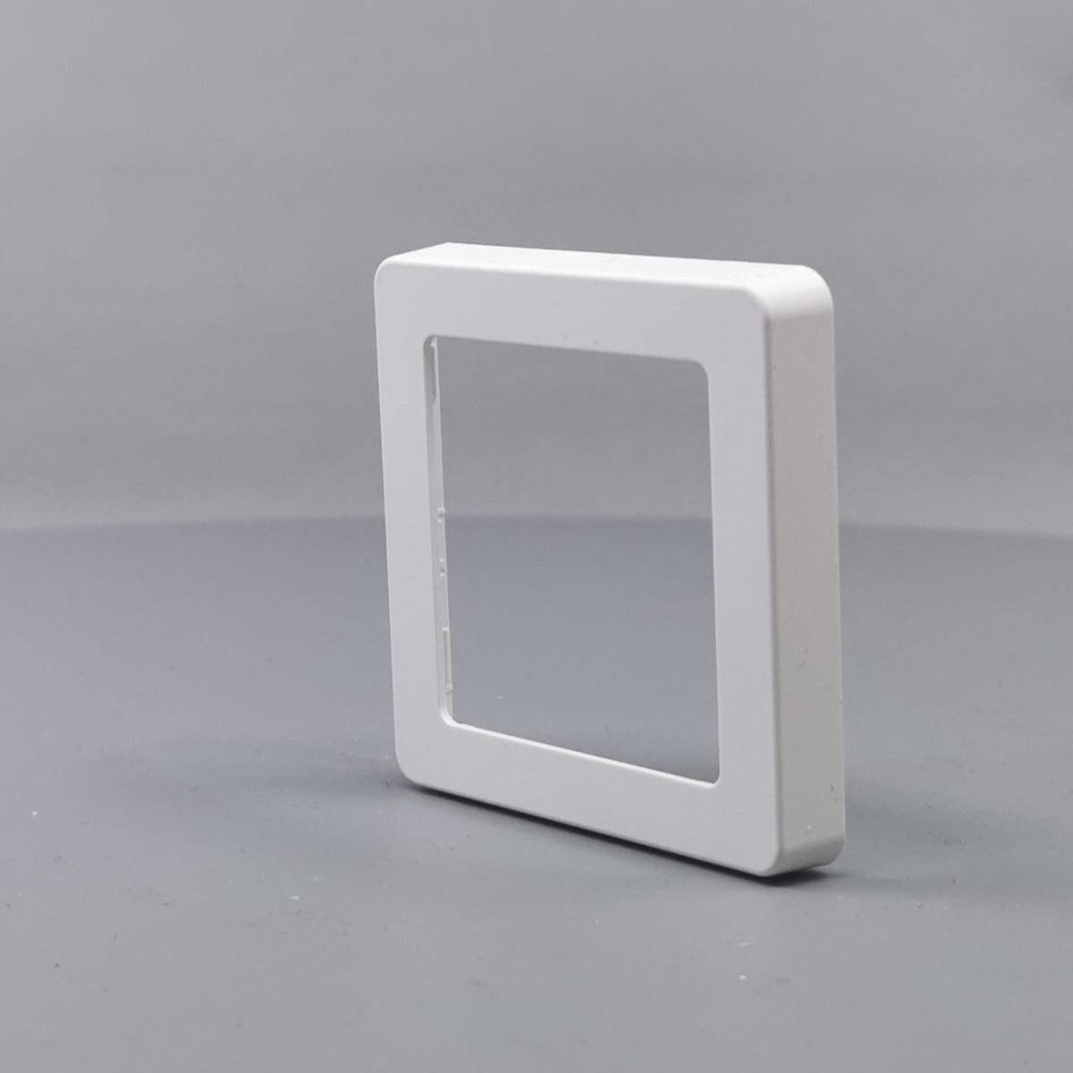 LK Fuga ramme BASE 63 1m - hvid (360° frame 4)