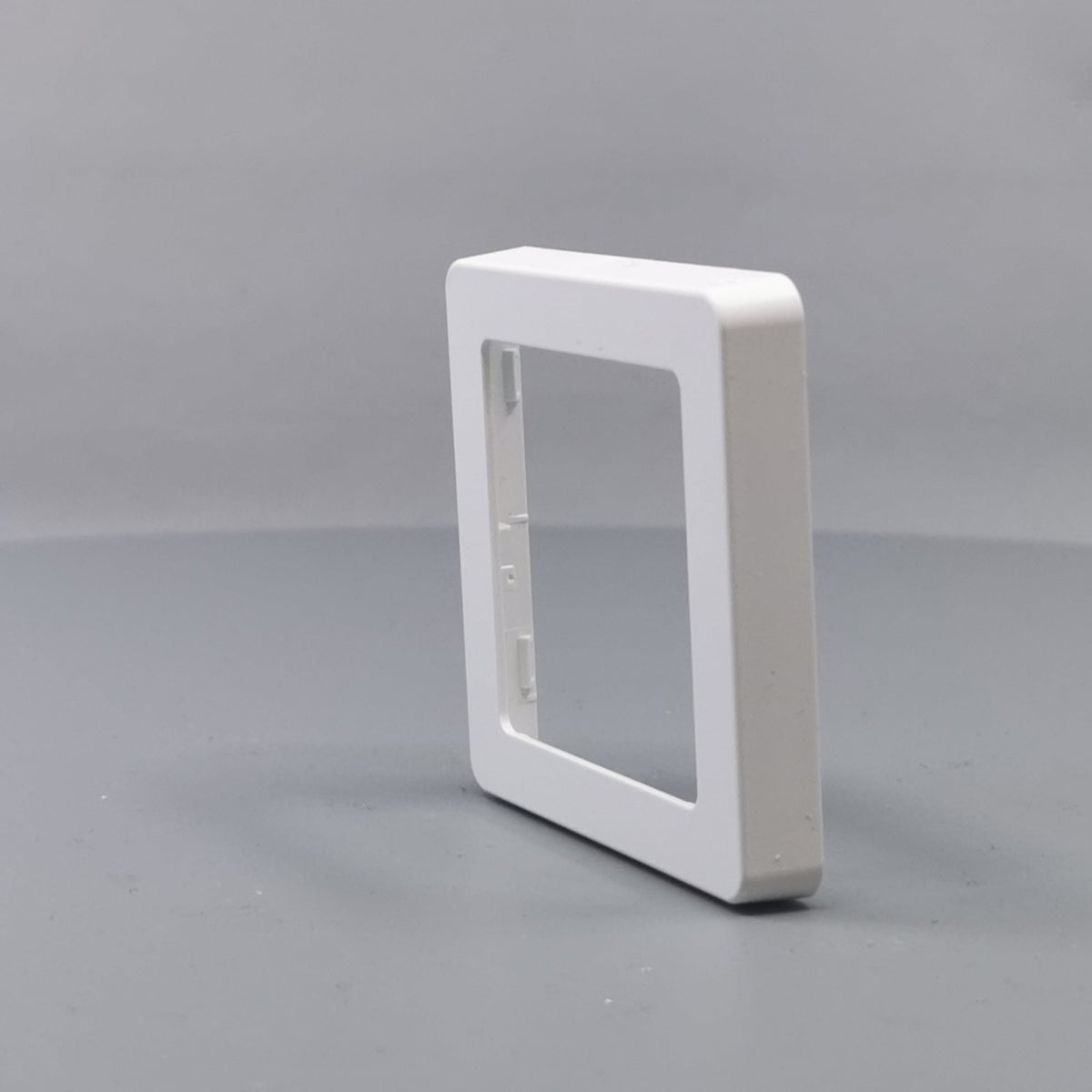 LK Fuga ramme BASE 63 1m - hvid (360° frame 5)