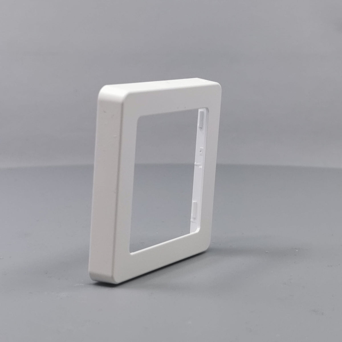 LK Fuga ramme BASE 63 1m - hvid (360° frame 21)