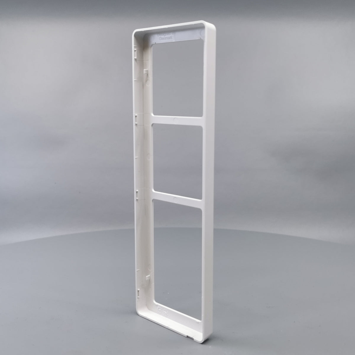 LK Fuga ramme BASE 63 3½m - hvid (360° frame 16)
