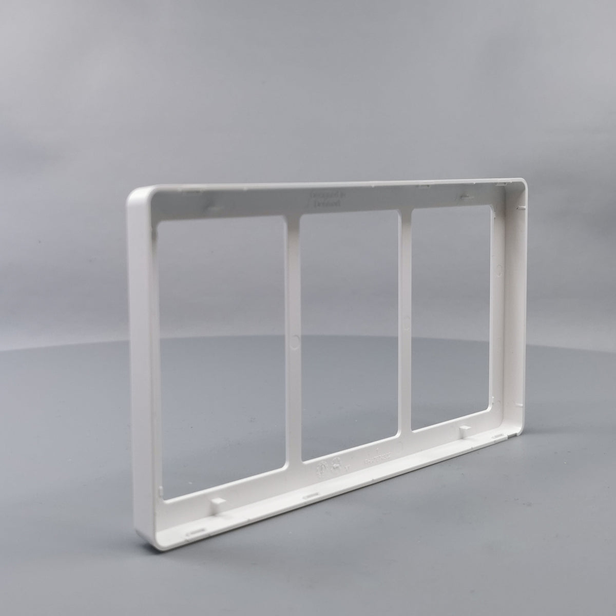 LK Fuga ramme BASE 63 3x1½m - hvid (360° frame 10)