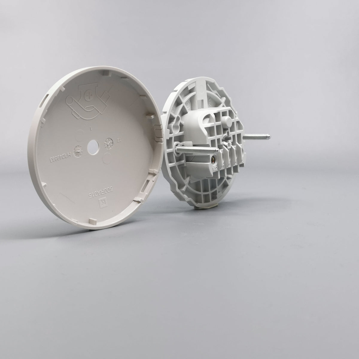 Lampeudtag Ø83mm. 5P Lysegrå (Ny model) (360° frame 10)