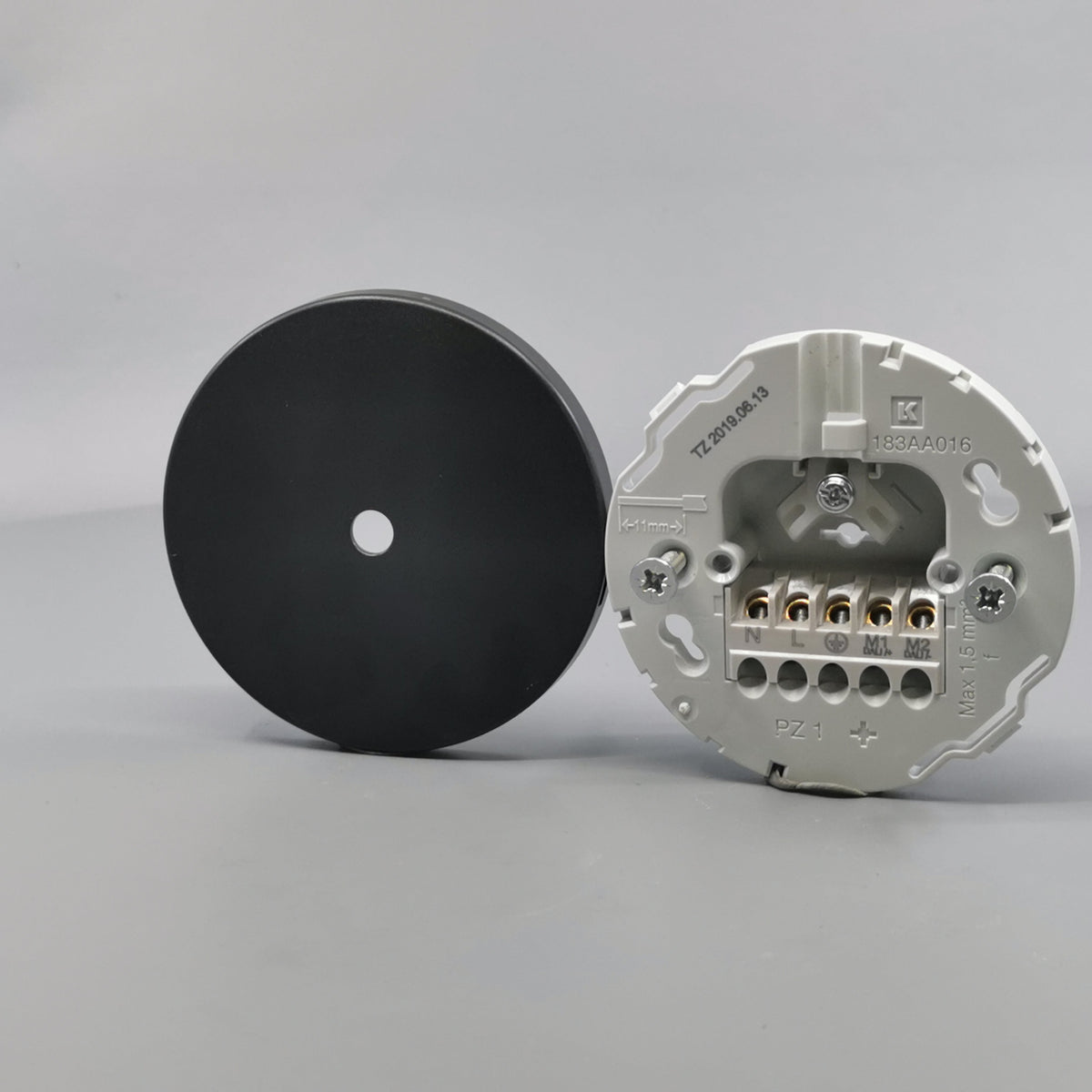 Lampeudtag Ø83mm. 5P Koksgrå (Ny model) (360° frame 2)