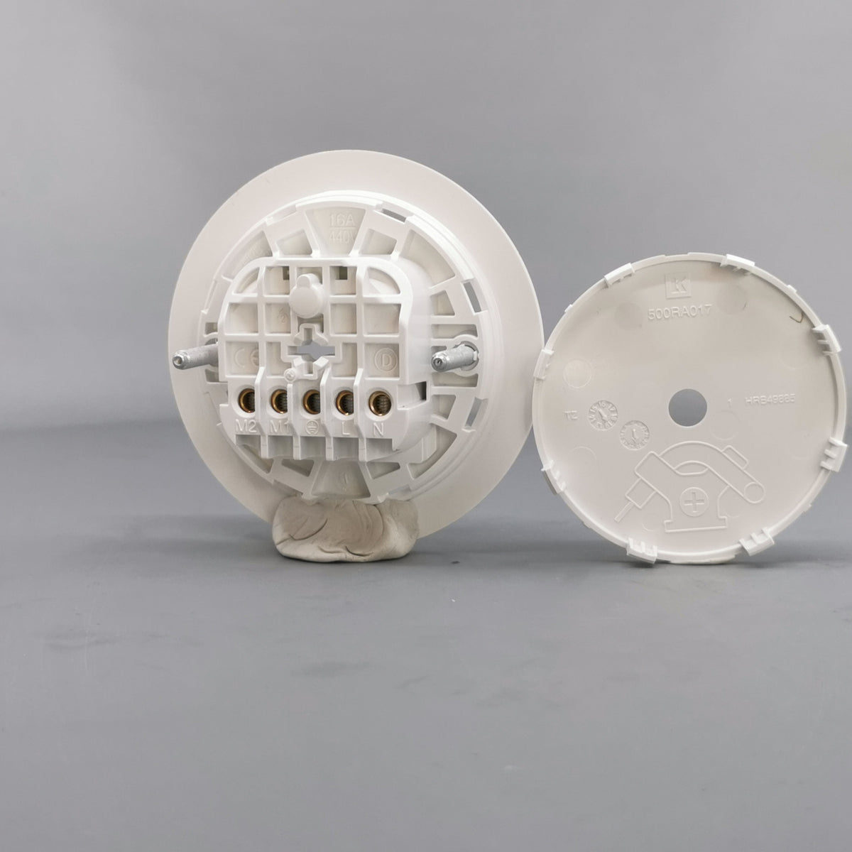 Lampeudtag Ø84mm. 5P Planforsænket Hvid (Ny model) (360° frame 14)