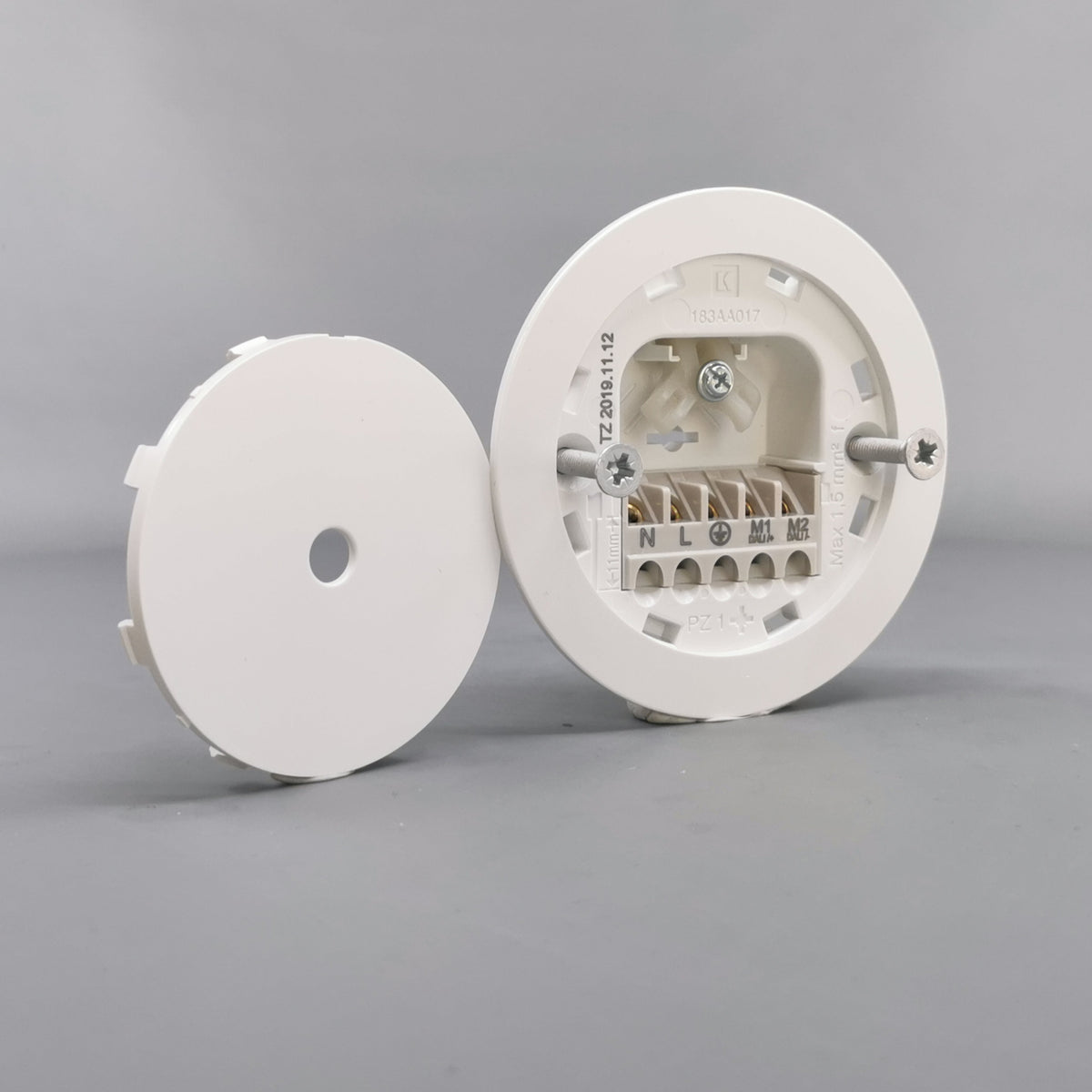 Lampeudtag Ø84mm. 5P Planforsænket Hvid (Ny model) (360° frame 23)