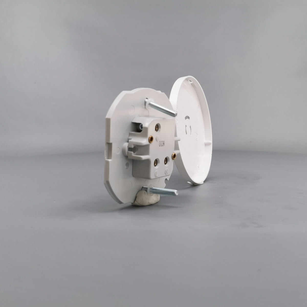 Fuga Lampestikkontakt Ø 80 hvid (360° frame 9)