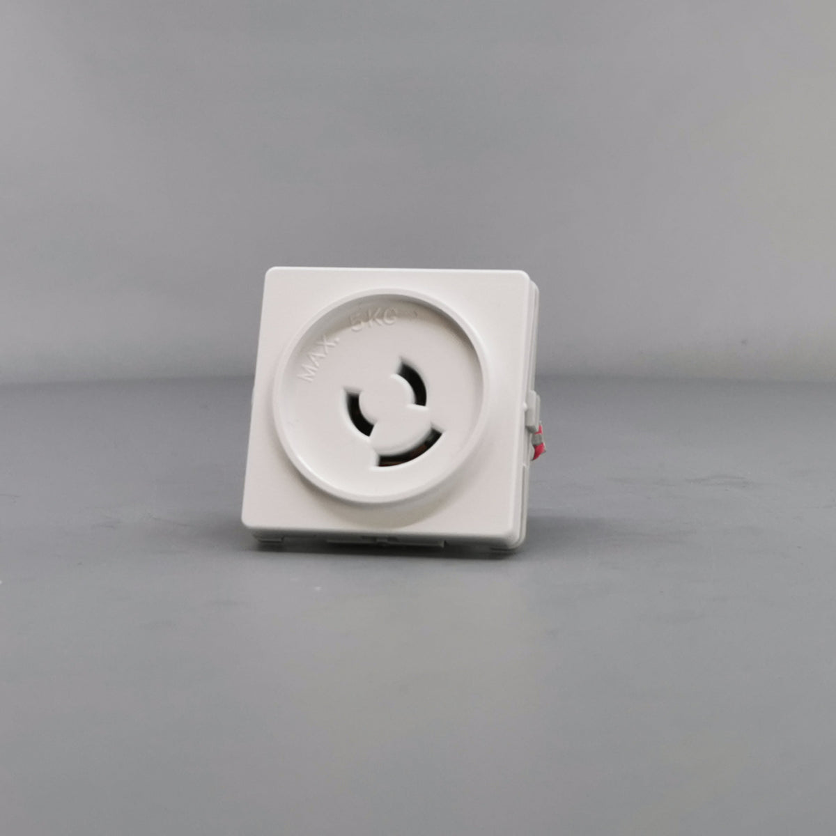 Fuga Lampestikkontakt med jord 50x50 hvid (360° frame 2)