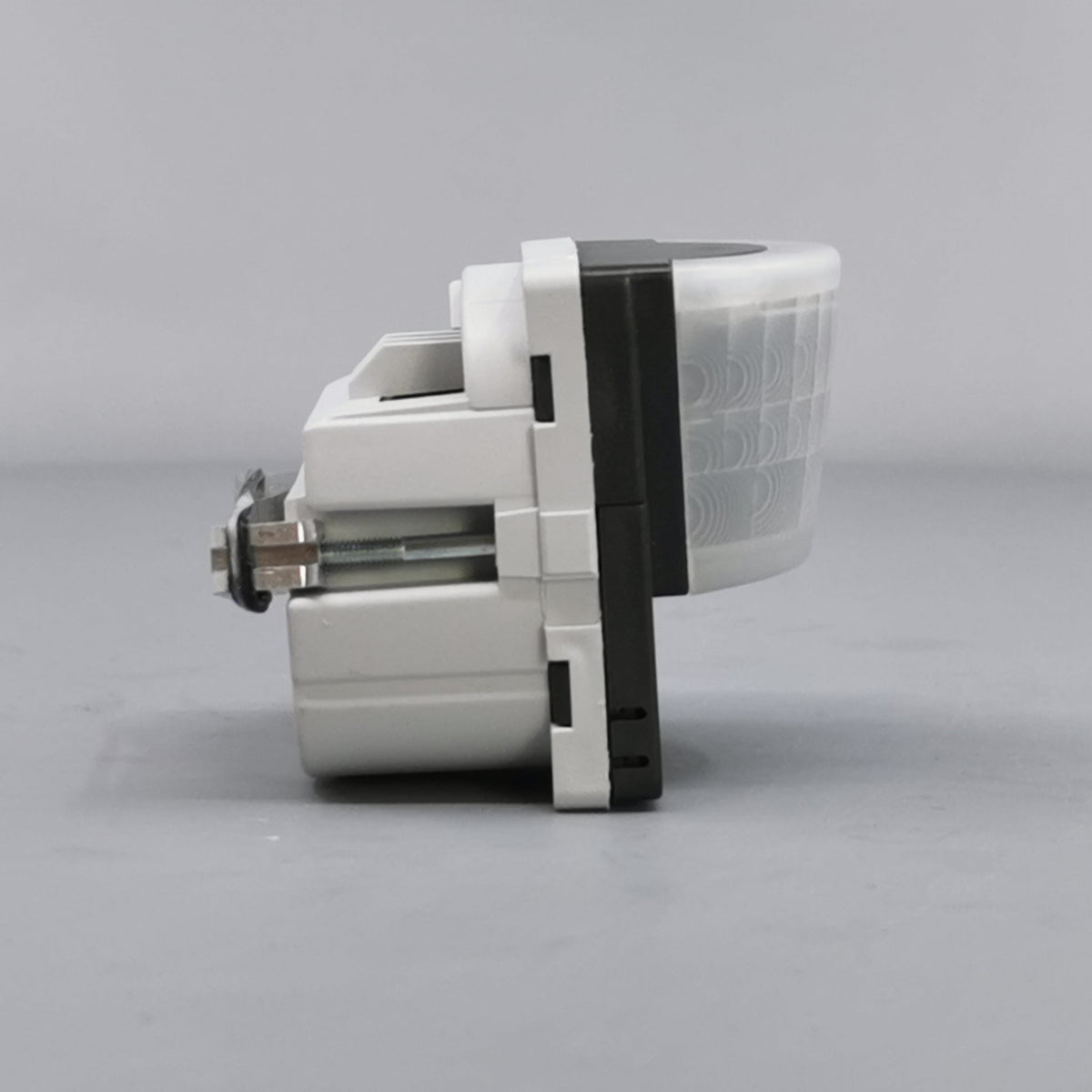 LK Fuga indsats pir 180gr 230V 10A koksgrå (360° frame 19)