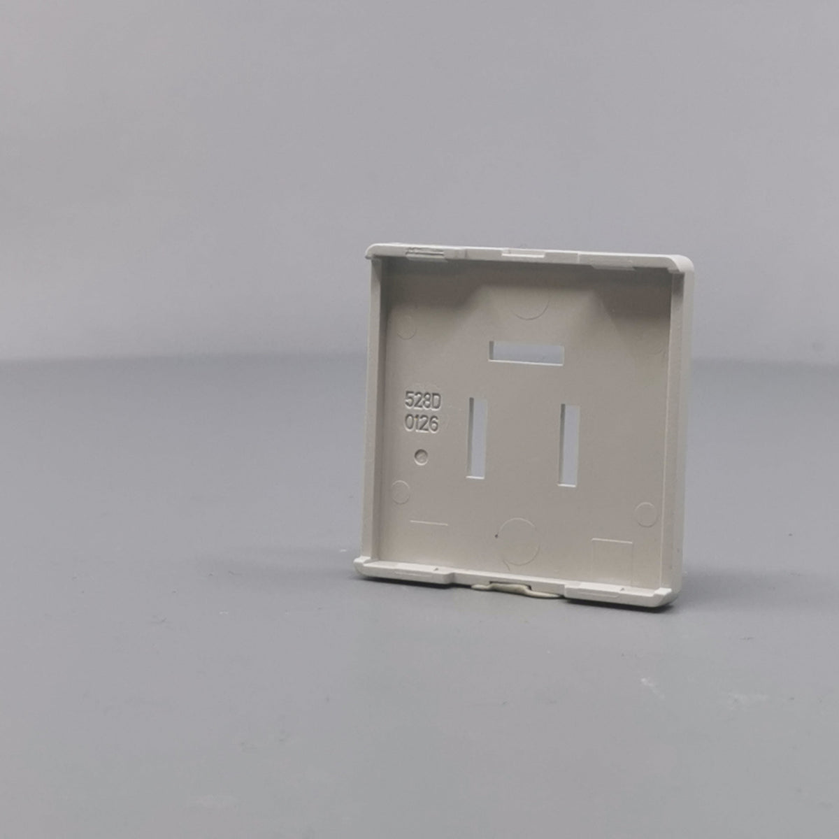 Fuga tangent for telefonudtag lysegrå (360° frame 15)