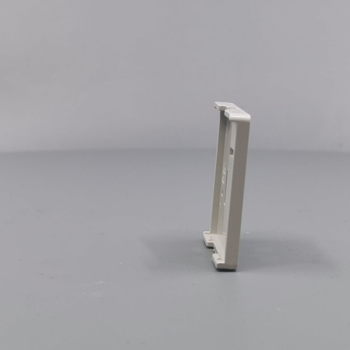 Fuga tangent for telefonudtag lysegrå (360° frame 19)