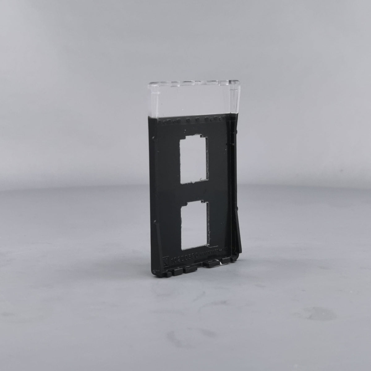 Afdækning for Fuga 1/2xRJ45 1½ modul kokgrå (360° frame 10)