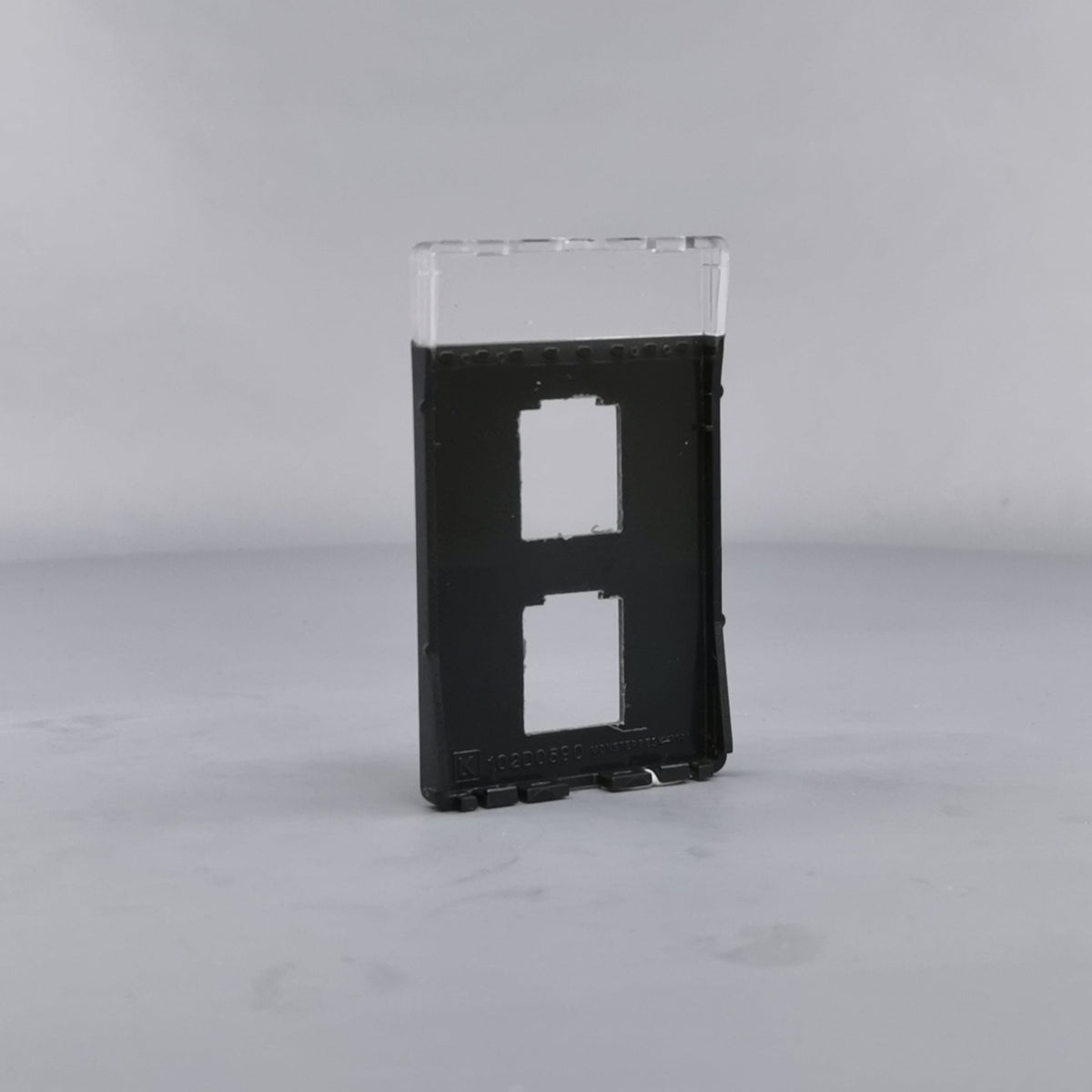 Afdækning for Fuga 1/2xRJ45 1½ modul kokgrå (360° frame 11)