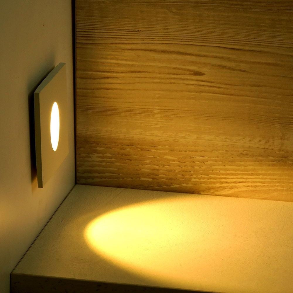 3W Indbygningsbelysning - Ydre: 8x8 cm, hul: 6,2x6,2 cm, Input: 230V, 120lm, RA80