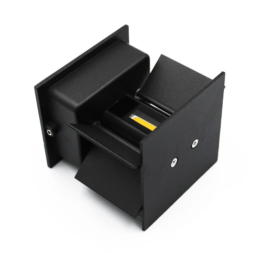 Sort LEDlife CUBIC 6W væglampe - Firkantet, op/ned, justerbar til inde/ude brug - IP65, inkl. lyskilde