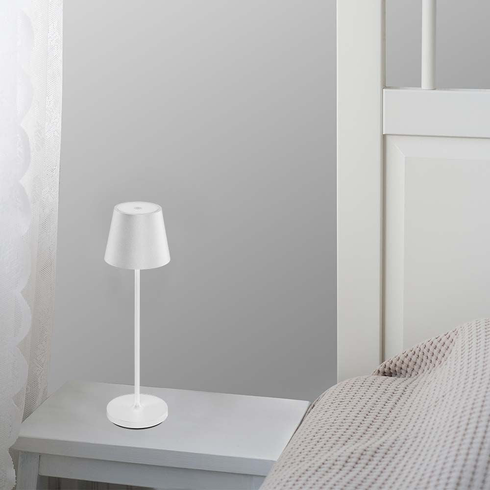 V-Tac Mini Opladelig Bordlampe - Hvid, Trådløs og IP54 Udendørs, Touch Dæmpbar, Effekt: 2W, Lysstyrke: 200lm, Farvegengivelse: RA80