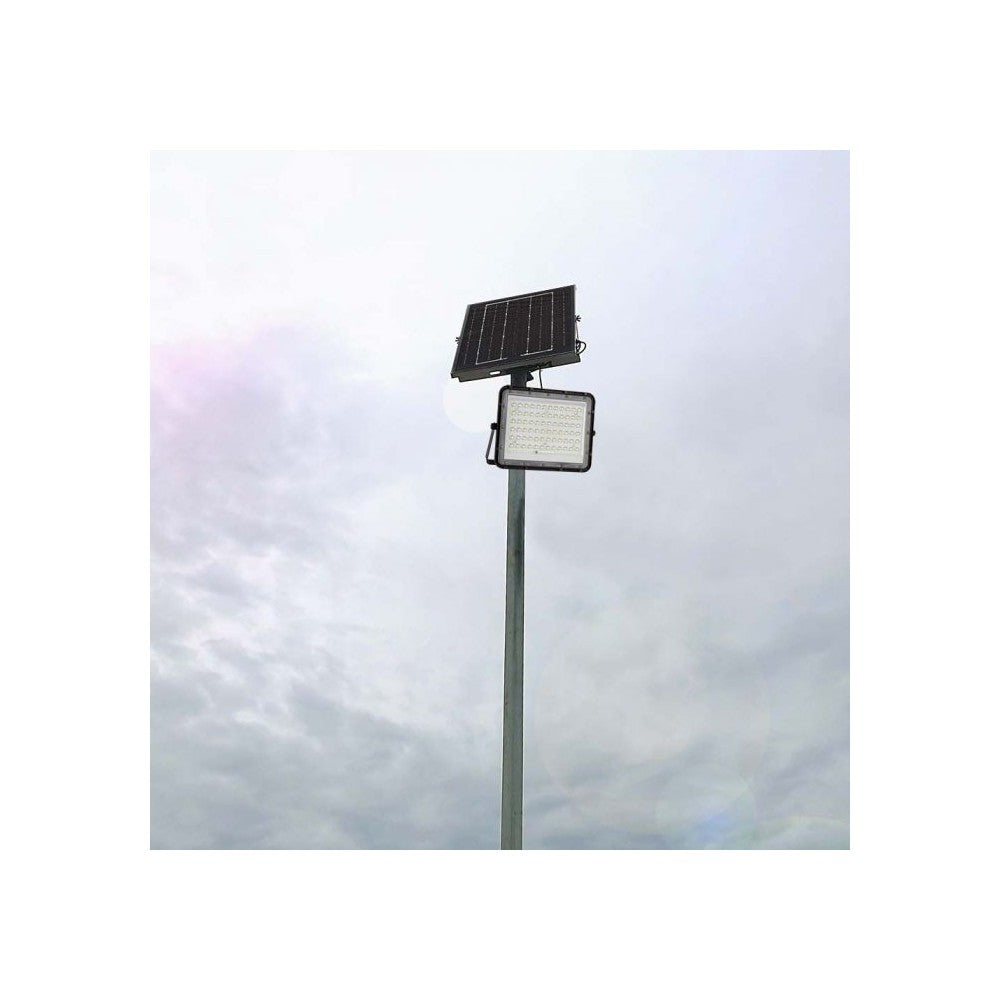 V-Tac 120W Solcelle projektør LED - Sort, inkl. solcelle, fjernbetjening, batteri, IP65