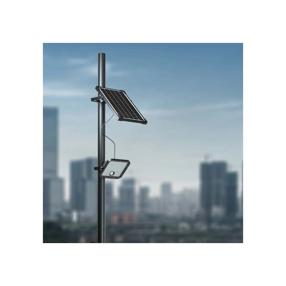 V-Tac 30W Solcelle projektør LED - Sort, inkl. solcelle, fjernbetjening, indbygget batteri, IP65