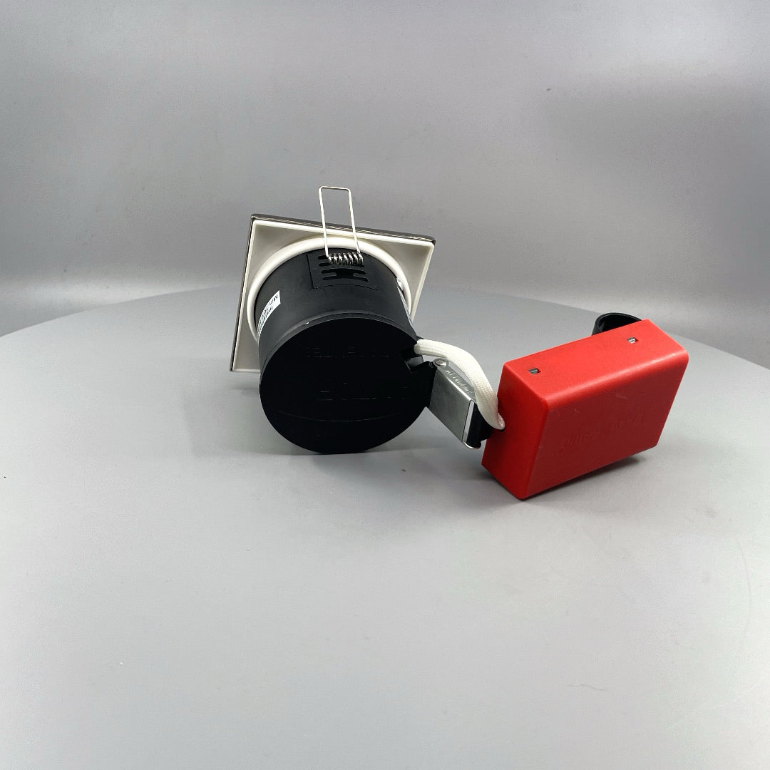Daxtor Easy 2-Setup MR16 12V firkantet indbygningsspot – maks. 20W (360° frame 12)