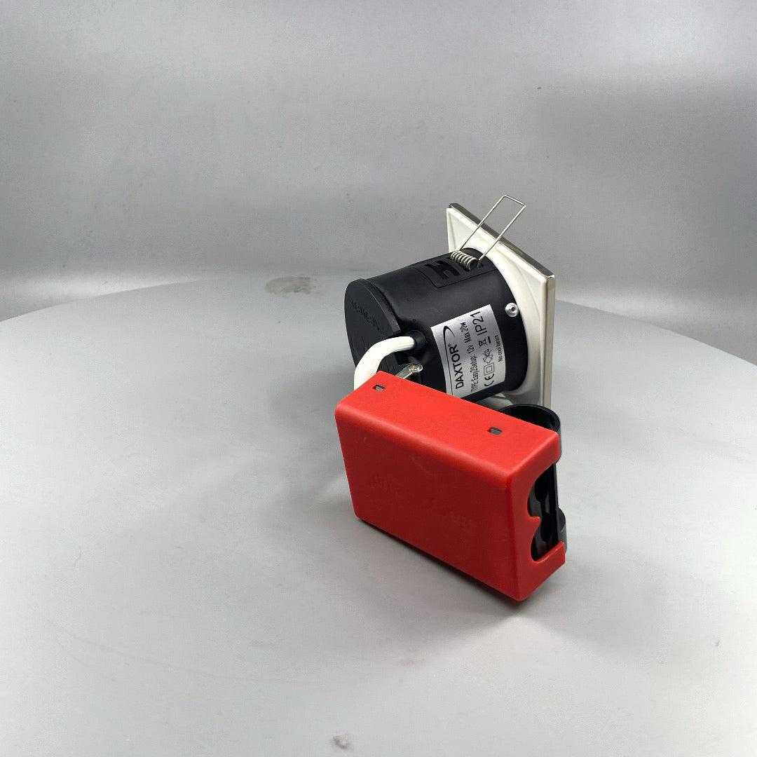 Daxtor Easy 2-Setup MR16 12V firkantet indbygningsspot – maks. 20W (360° frame 17)