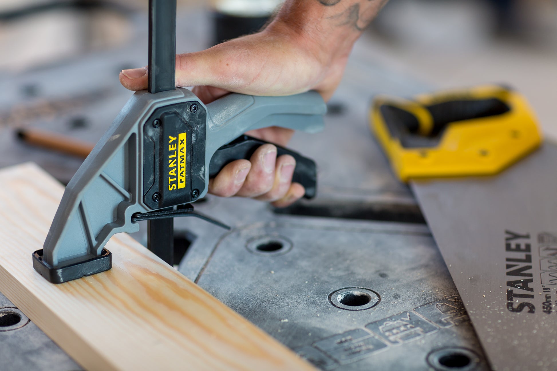 FM ARBEJDSBORD SAMMENKLAPLIGT 450KG