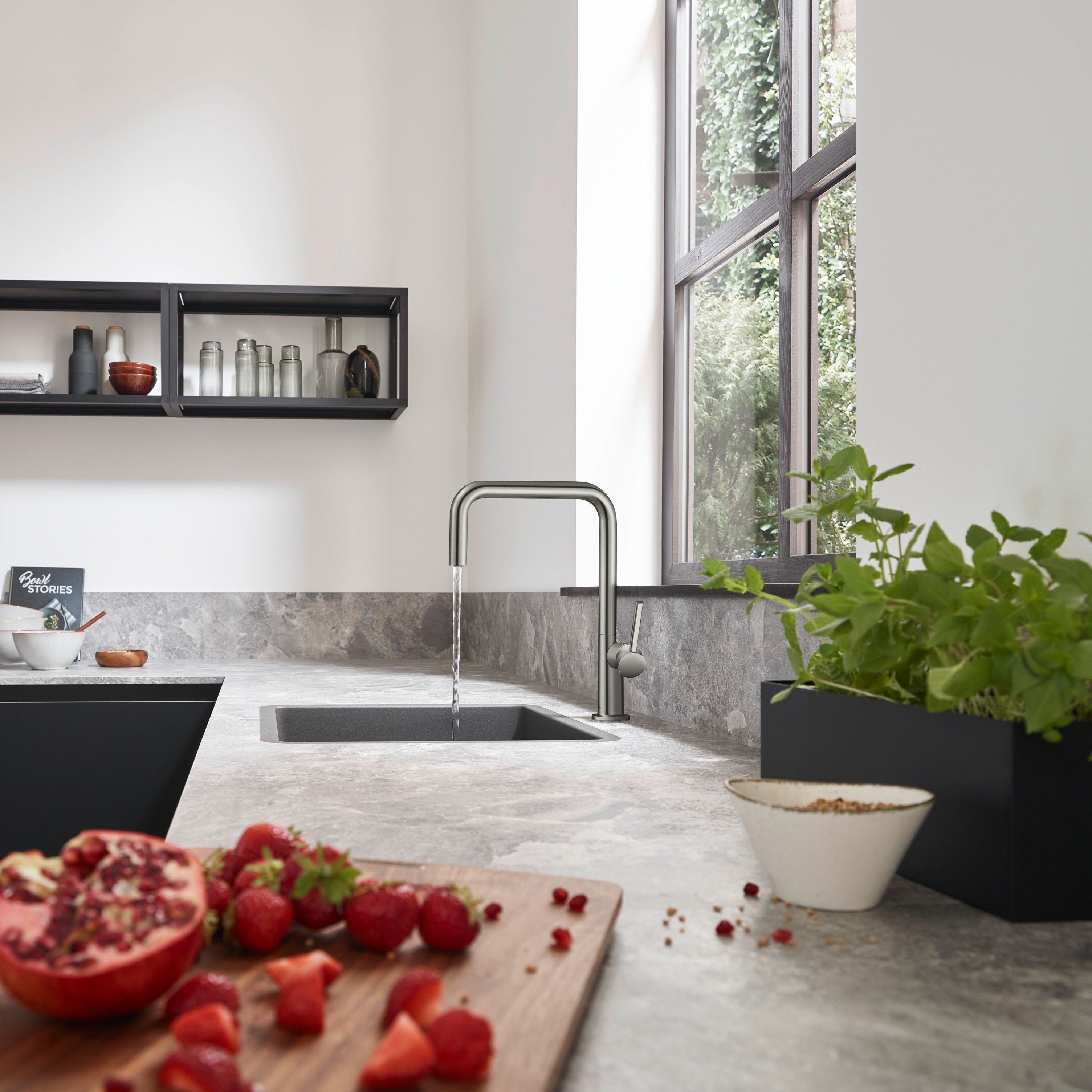 Hansgrohe Talis M54 køkkenarmatur 220 U 1jet, steel