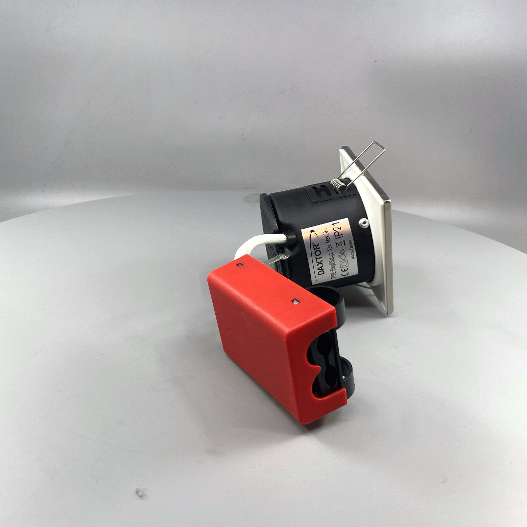 Daxtor Easy 2-Setup MR16 12V firkantet indbygningsspot – maks. 20W (360° frame 18)