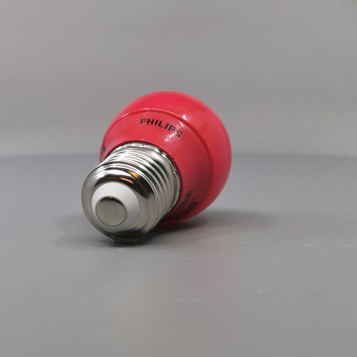 Philips LED Krone Kulørt 3,1W P45 E27 Rød (360° frame 8)