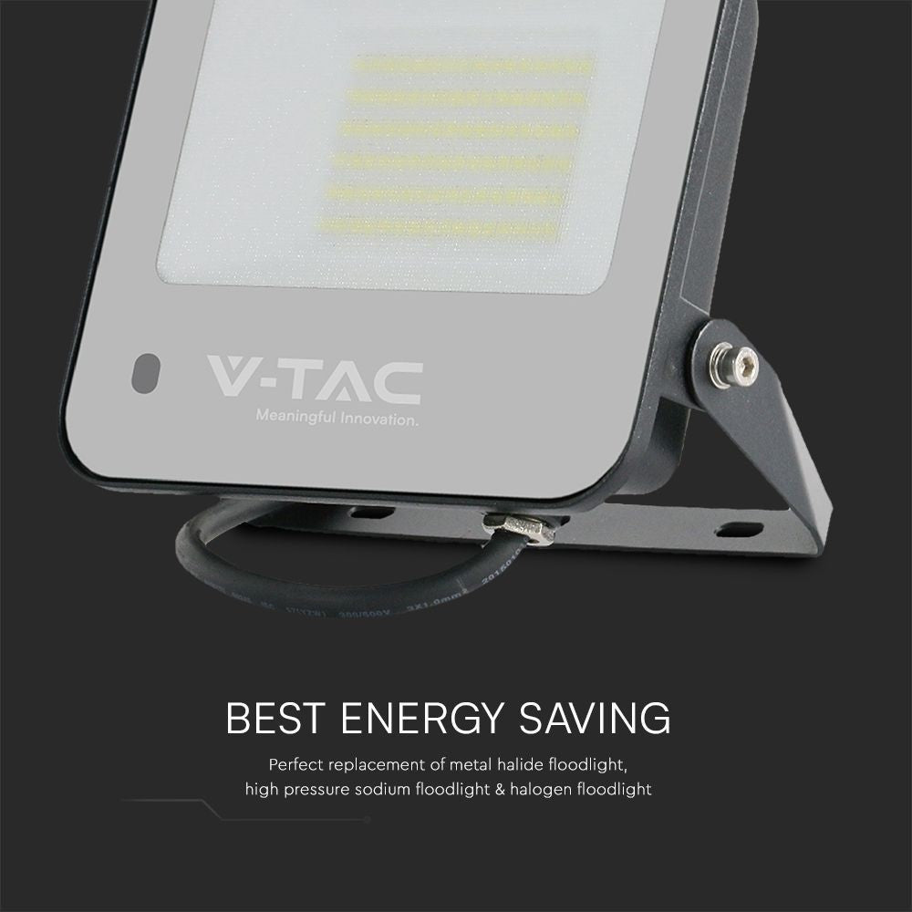 V-Tac LED projektør 50W RGB med fjernbetjening - Effekt: 50W - Input: 230V - 4000lm - IP65 - Vandtæt og farveskiftende belysning