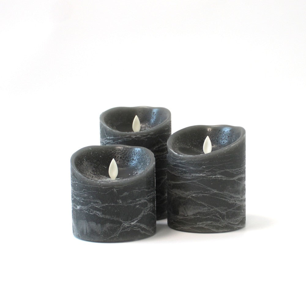 LED Bloklys med bevægelig flamme og fjernbetjening, sort meleret, sæt med 3 stk, højde 10/12,5/15 cm, Ø10 cm, ægte stearin