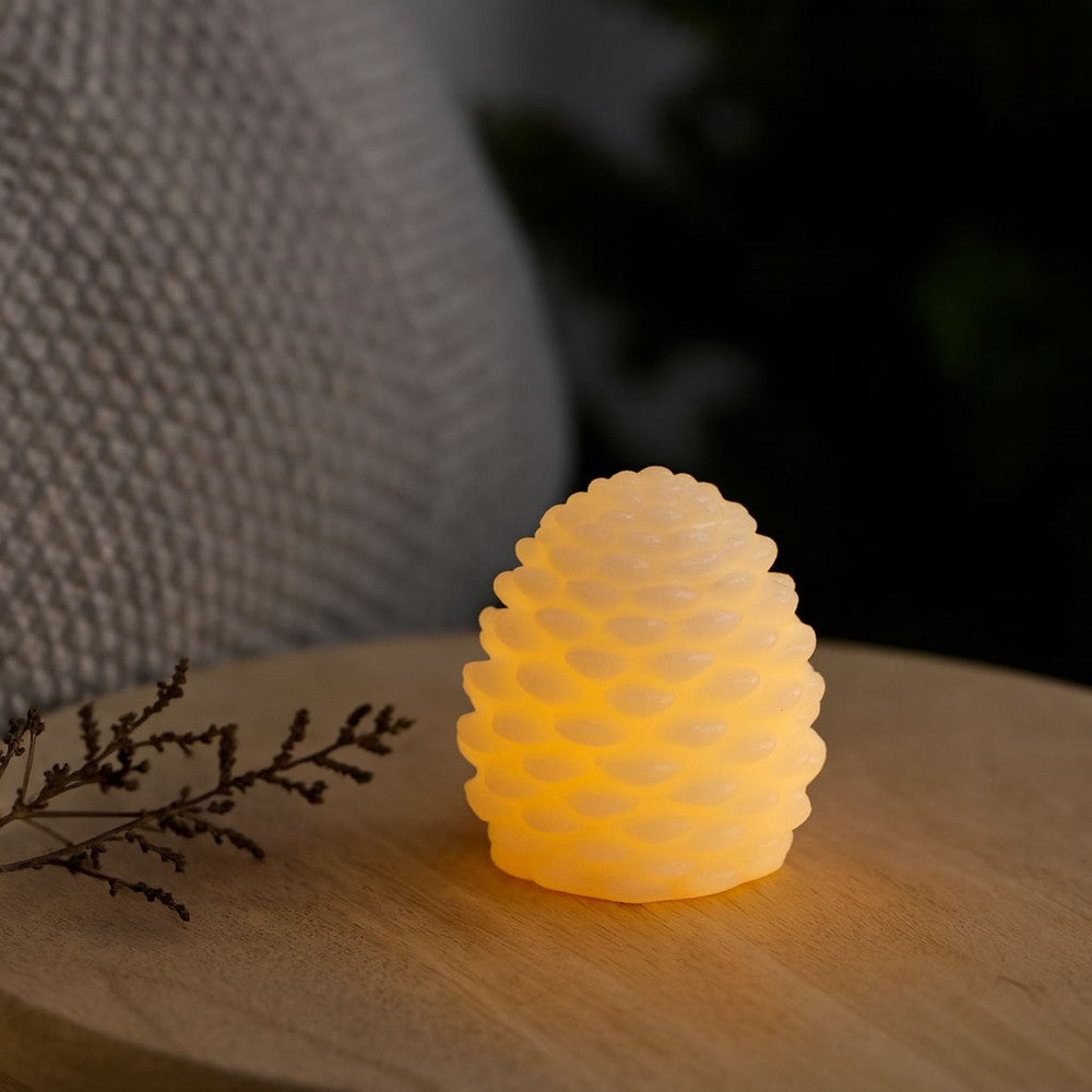 LED Kogle lys med blinkende flammeeffekt i hvid - Højde 8cm, Ø6cm, ægte stearin