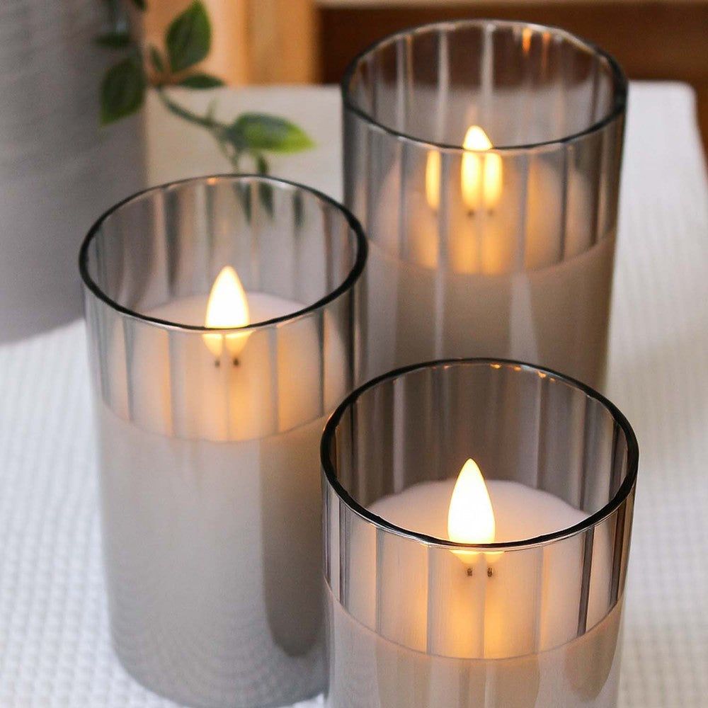 LED bloklys sæt i røgfarvet glas med flammeeffekt, 3 stk, inkl. fjernbetjening og timer, 10/12,5/15cm høje, ægte stearin
