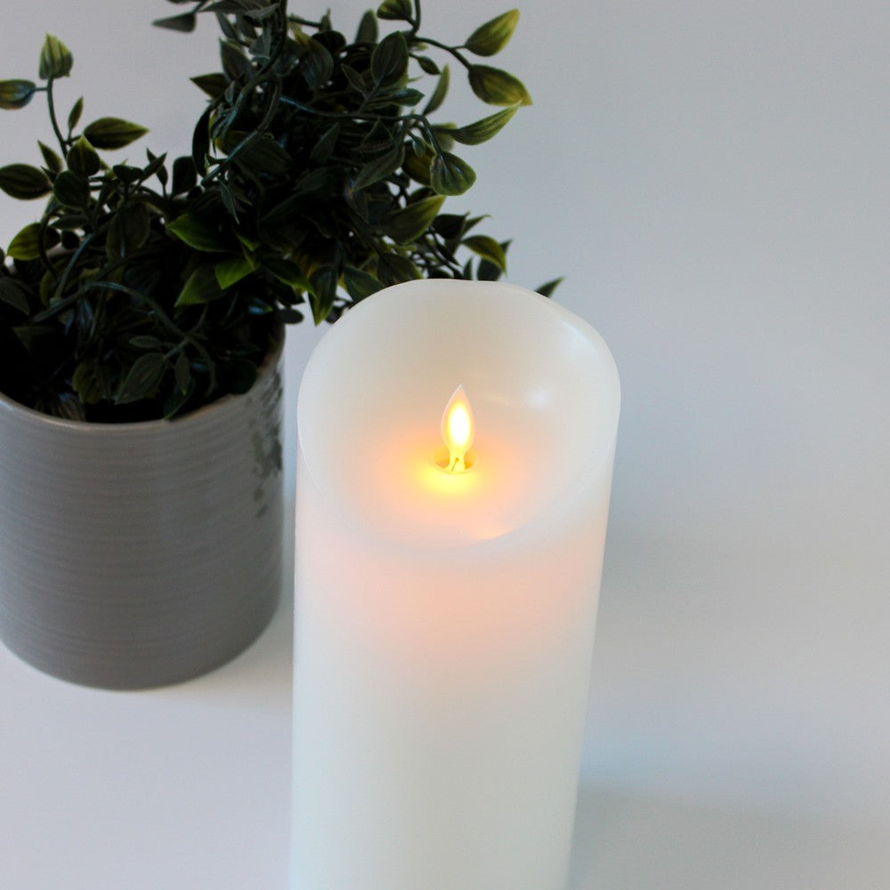 LED XL Bloklys med flammeeffekt og fjernbetjening, hvid, Ø10cm, 22,5cm høj, timer, ægte stearin