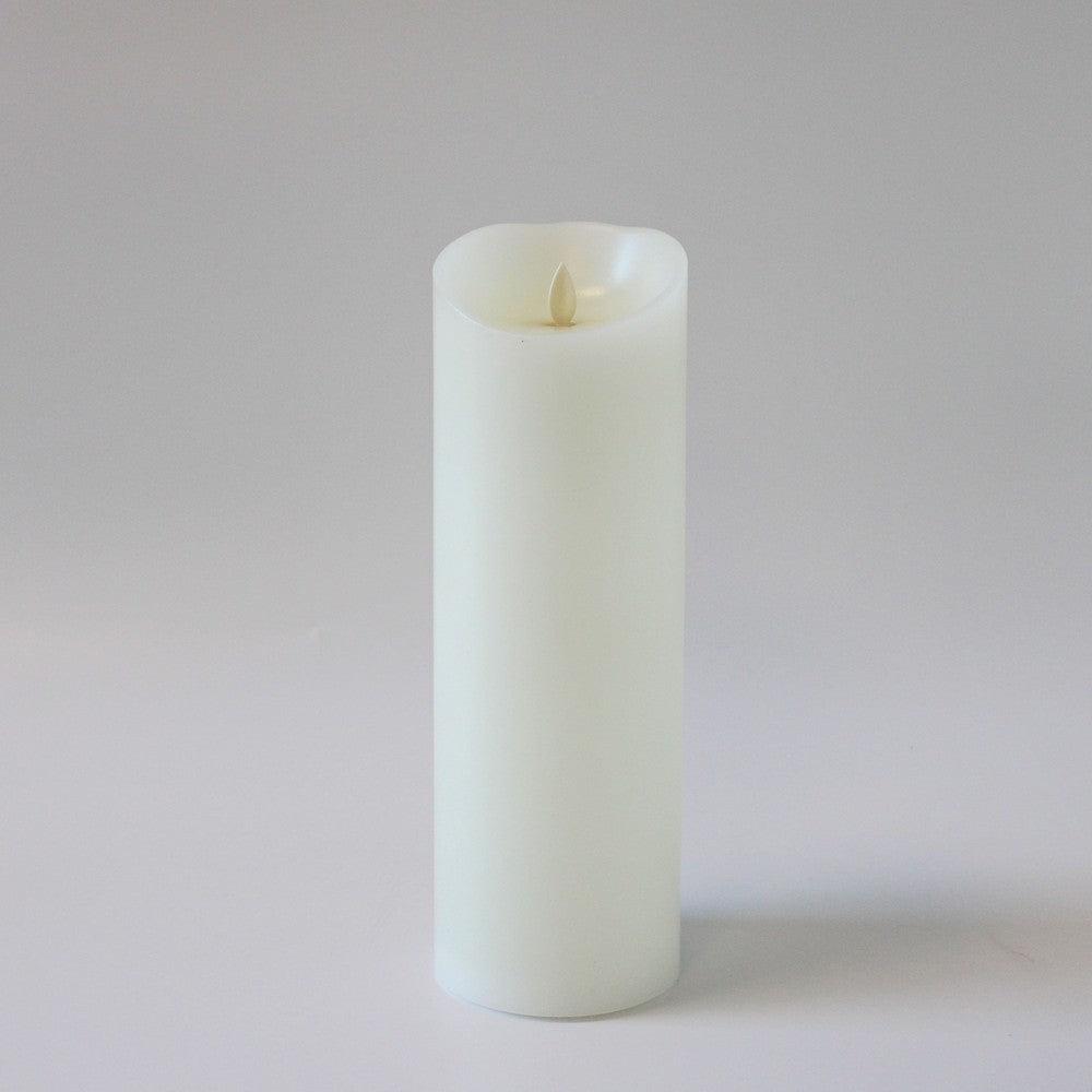LED XL Bloklys 30cm høj med flammeeffekt og fjernbetjening - Hvid - Ægte stearin - Timer inkluderet