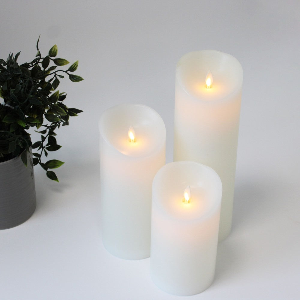 LED Bloklys XL, 3 stk, Ø10cm, 17,5/22,5/30cm høj, bevægelig flamme, hvid - Inkl. fjernbetjening og timer, ægte stearin