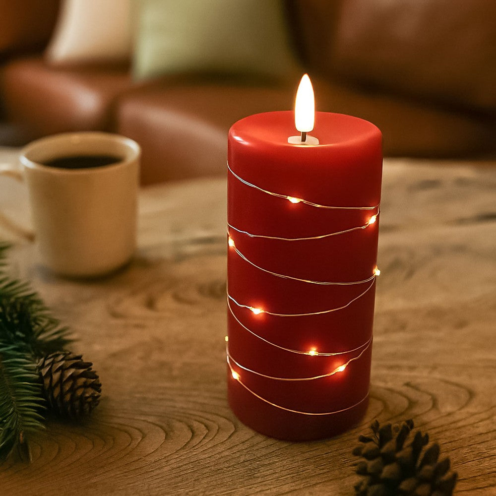 LED Bloklys med lyskæde og flammeeffekt, 15cm høj, rød stearin, fjernbetjening, autentisk udseende