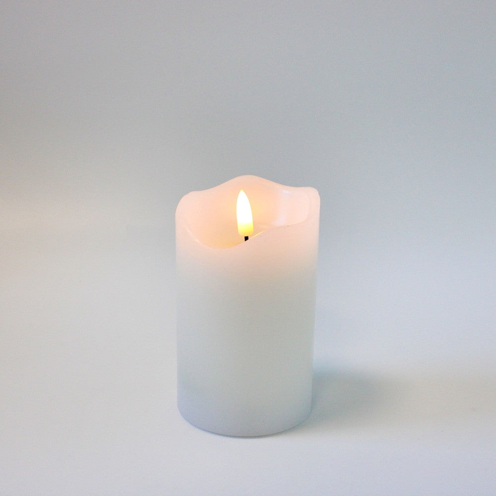LED Bloklys med flammeeffekt, hvid, 12,5cm høj, Ø7,5cm, fjernbetjening, timer, ægte stearin