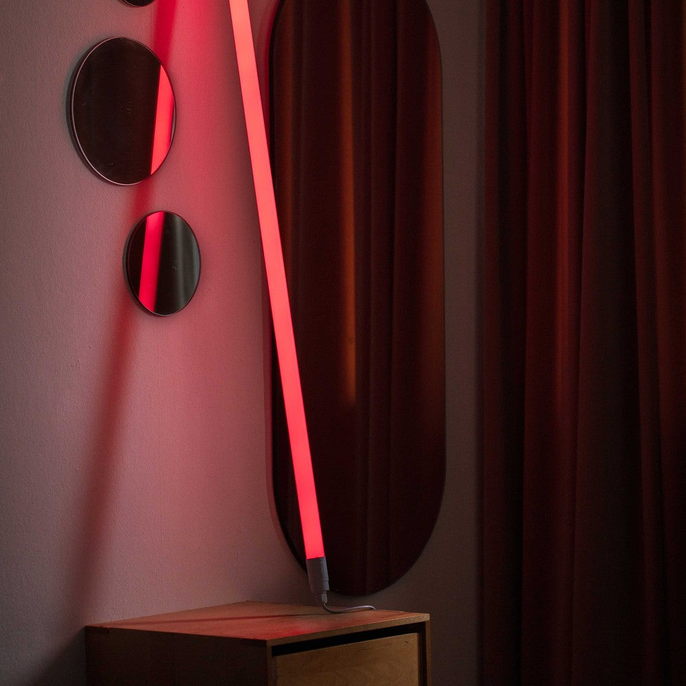 Rød LEDlife Neon Tube LED 120 cm inkl. ledning, justerbar lysstyrke - 18W, 230V, IP67