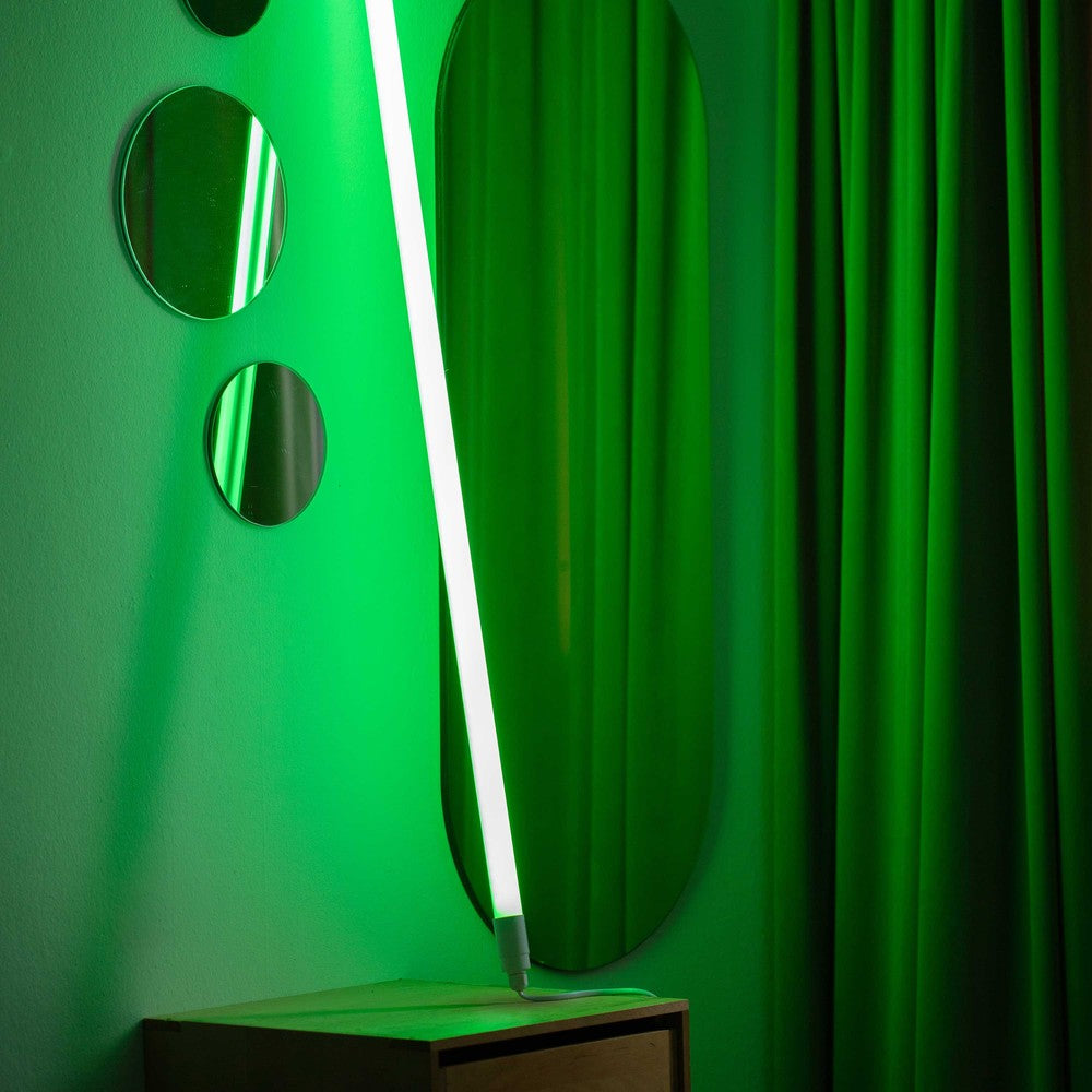 LEDlife Neon Tube LED 120 cm, Grøn - Designer rør med ledning, 18W, IP67