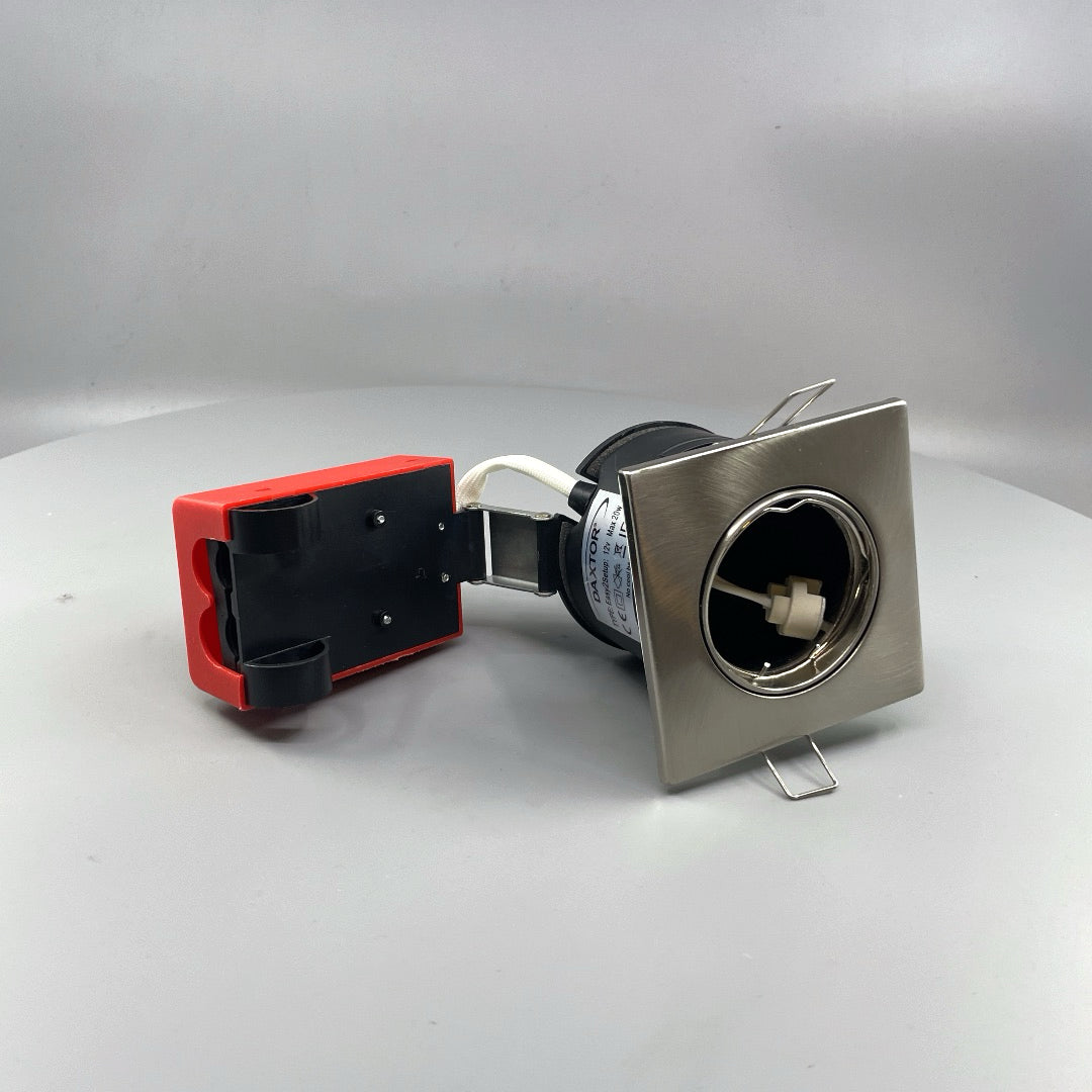 Daxtor Easy 2-Setup MR16 12V firkantet indbygningsspot – maks. 20W (360° frame 23)