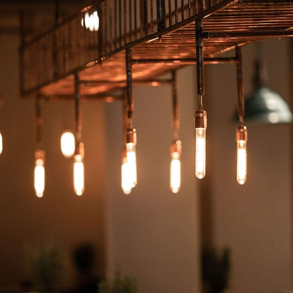 V-Tac 2W LED pære - Kultråd, T30, E27 - Erstatter 20W - 200lm - Energieffektiv belysning til dekoration og stemning