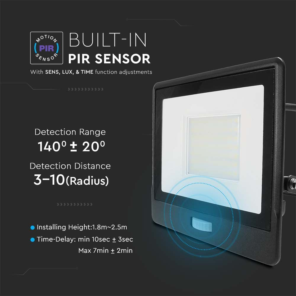 PIR sensor projektør 50W med Samsung chip og 1m kabel - 6500K, sort hus