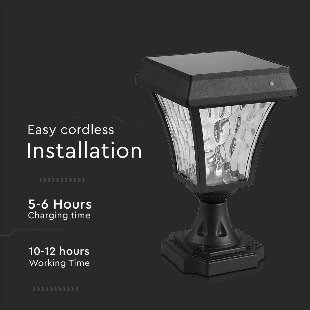 Sort LED solcelle standerlampe med justerbar farvetemperatur (CCT) i 3-i-1 funktion. Perfekt til udendørs brug.