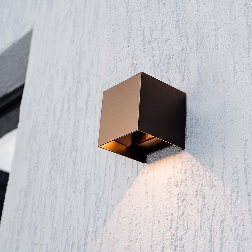9W LED Væglampe med COB, Solcelle, PIR Sensor, 4000K i Corten-finish og IP65-klassificering
