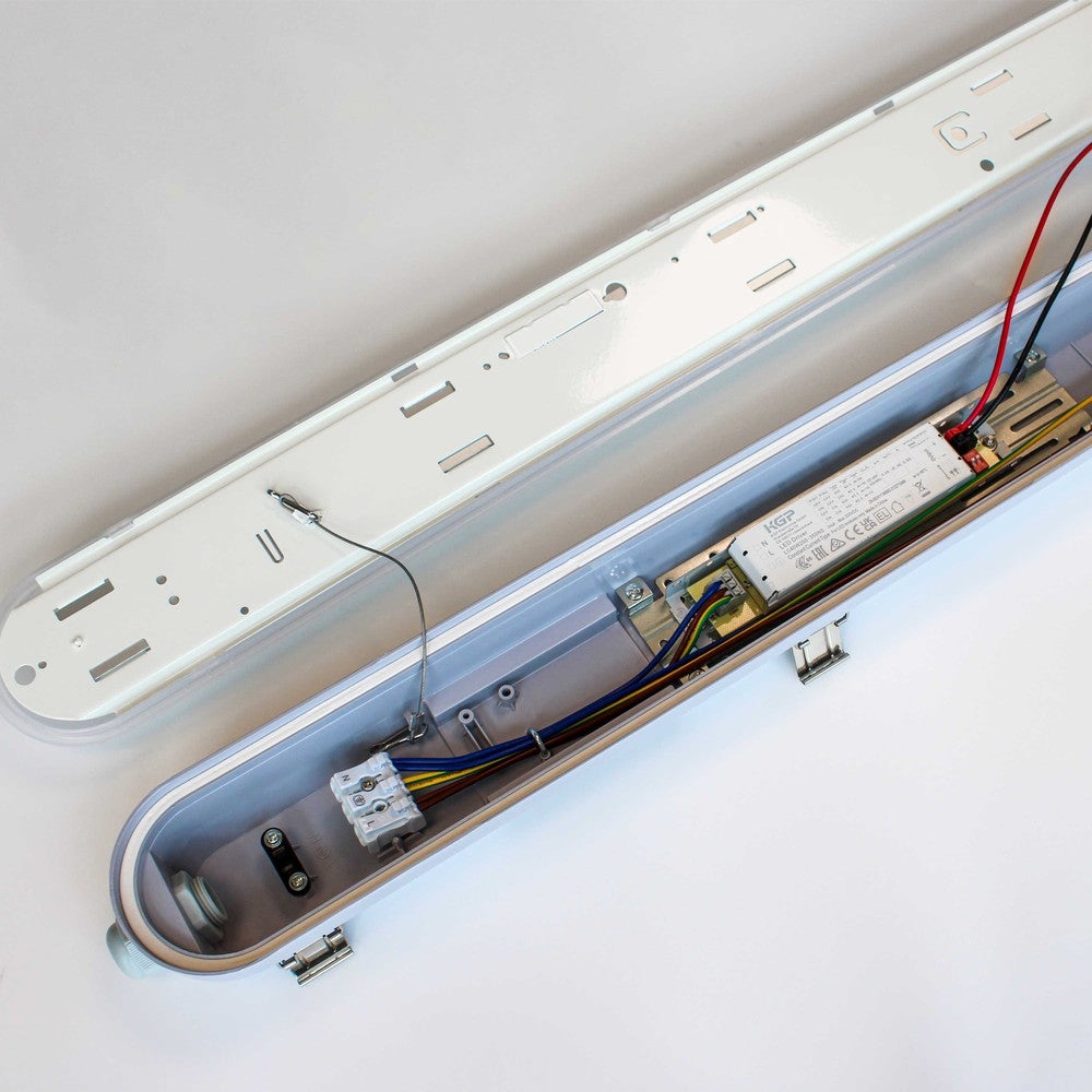 120 cm HiCRI Armatur - RA90, 40W, Gennemfortrådet, IP65, 5100lm