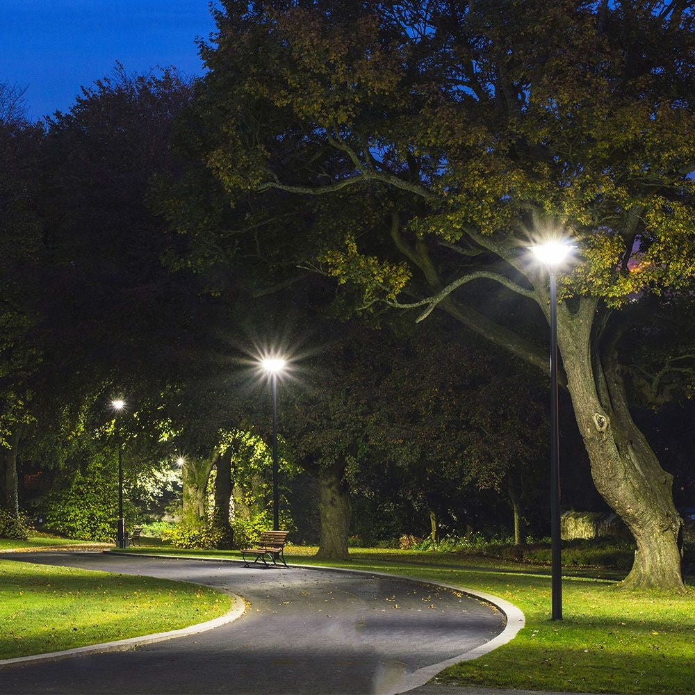 120W LED Havelampe med 4000K lysfarve og 9800lm lysstyrke - RA80 og IP65-klassificeret