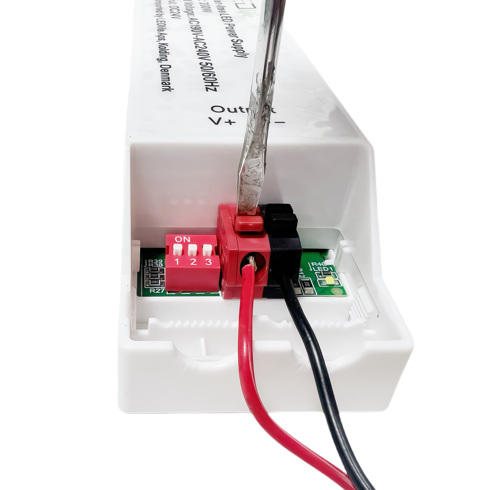 100W Flicker Free 24V Strømforsyning til Indendørs Brug - IP20, 4,16A