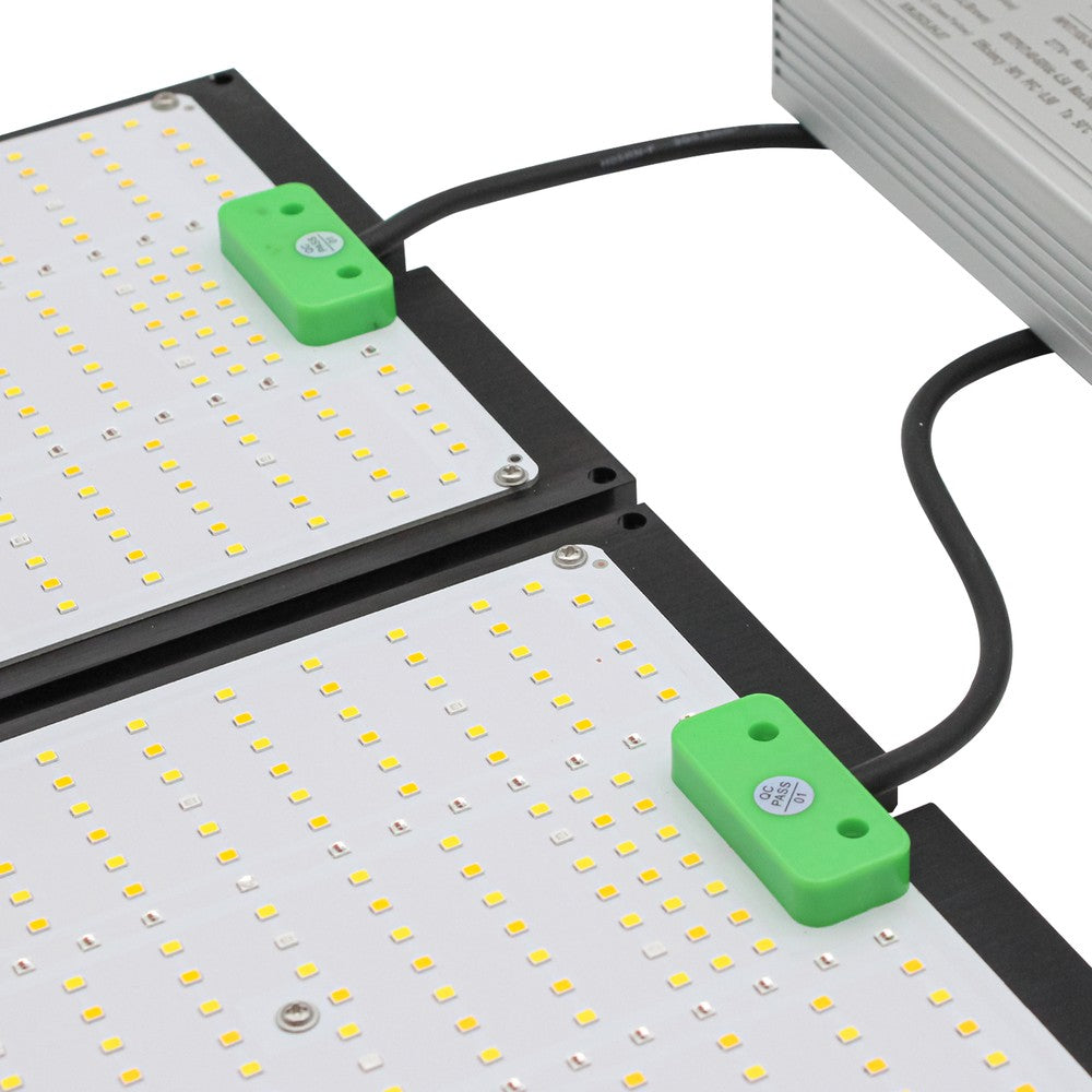 Quantum vækstlampe 240W - Fuldt spektrum, justerbar lysstyrke, IP65, ophæng inkluderet